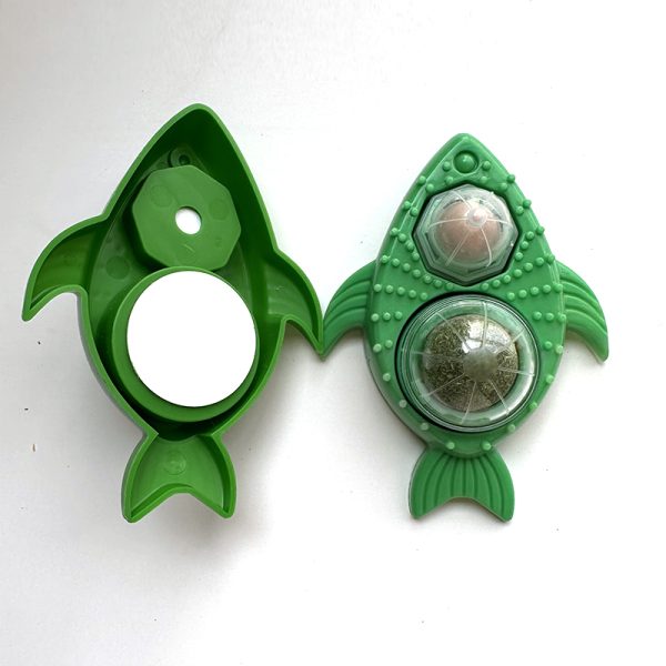Green Fish pet toy - Image 4